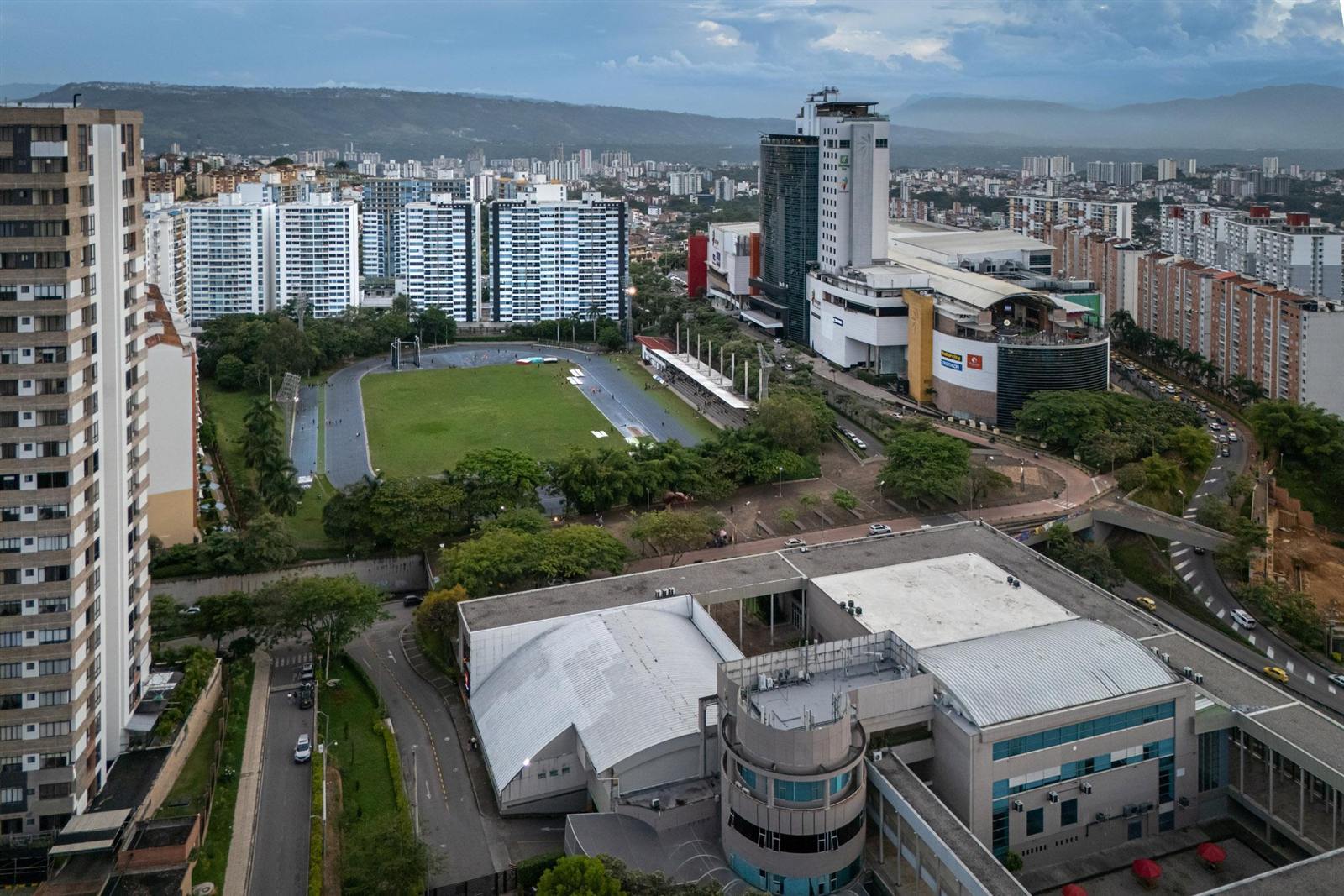 Vista a&eacute;rea de las instalaciones cercanas al hotel